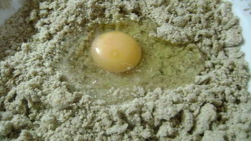 пирог с кабачками, шпинатом и помидорами