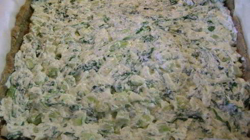 пирог с кабачками, шпинатом и помидорами