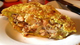 Пирог с лисичками и курицей