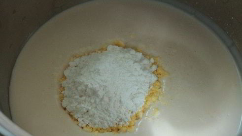 пирог с персиками и пудингом из ряженки