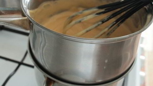 пирог с персиками и пудингом из ряженки