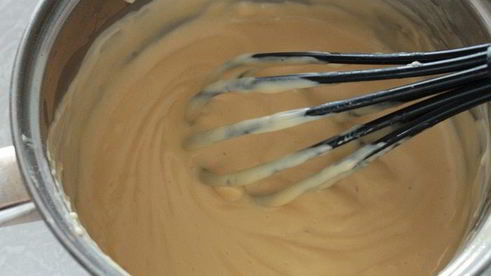 пирог с персиками и пудингом из ряженки