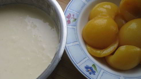 пирог с творогом и персиками
