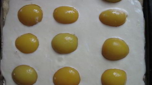 пирог с творогом и персиками