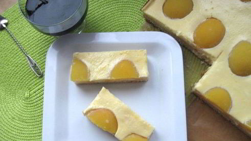 пирог с творогом и персиками