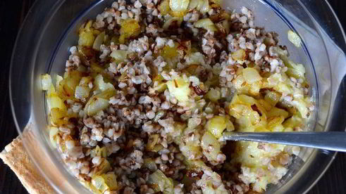 постный картофельный пирог с гречкой