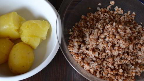 постный картофельный пирог с гречкой