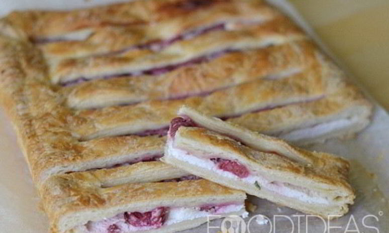 Рецепт слоеного пирога с творогом