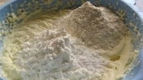 творожный пирог с яблоками