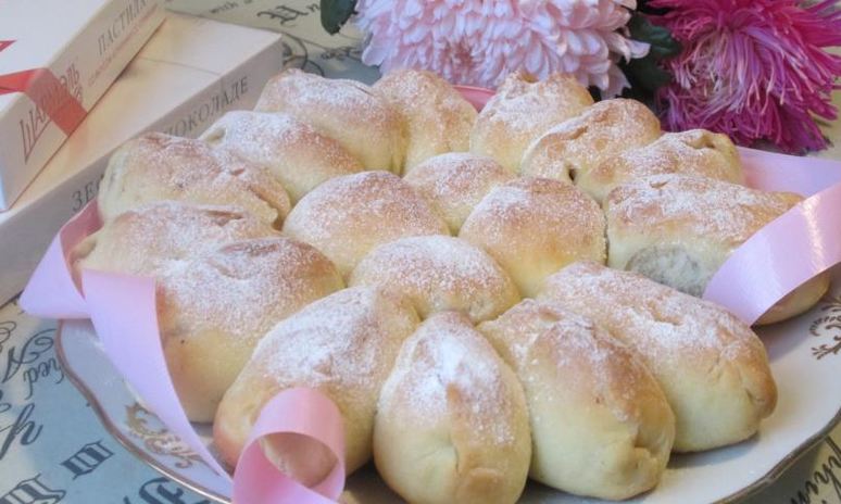 Рецепт яблочного пирога из булочек