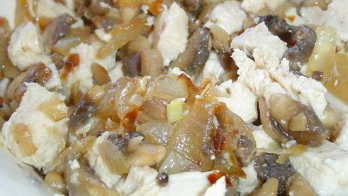 блинчатые пирожки с начинкой из курятины и грибов