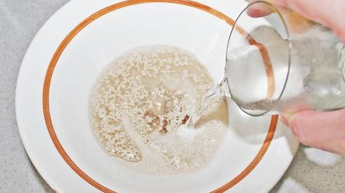 дрожжевые пирожки с малиной в духовке