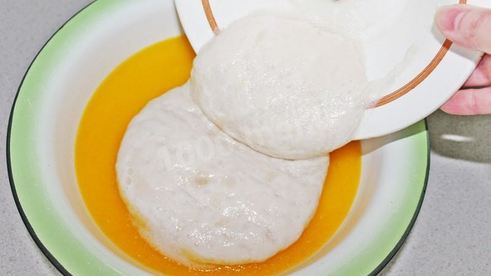 дрожжевые пирожки с малиной в духовке