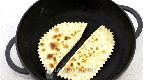 кутабы с сыром и зеленью