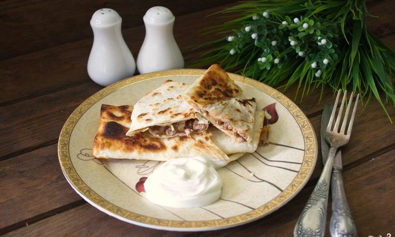 Рецепт ленивых пирожков с мясом