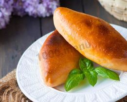 Пирожки из нежного теста на кефире с зеленым луком и яйцом