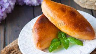 Пирожки из нежного теста на кефире с зеленым луком и яйцом