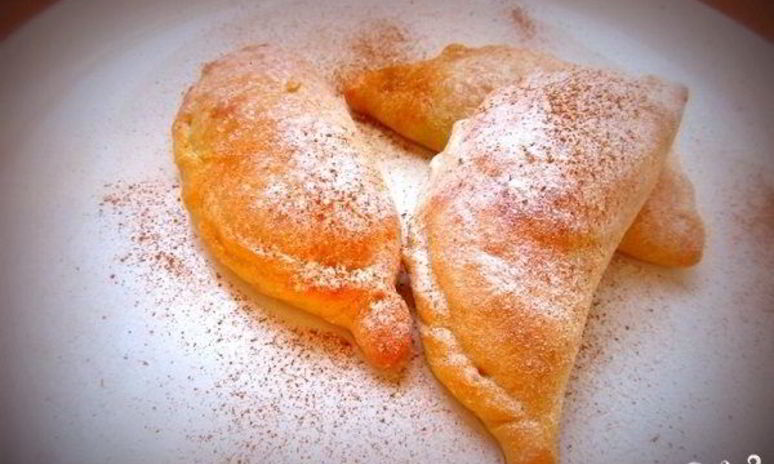 Рецепт пирожков из творожного теста с яблоками