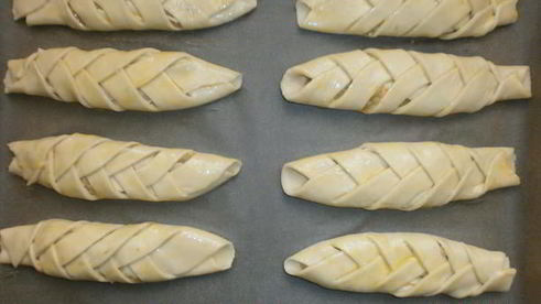 пирожки косичка с горохом