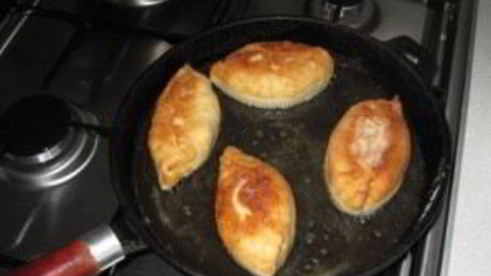 пирожки на молоке жареные