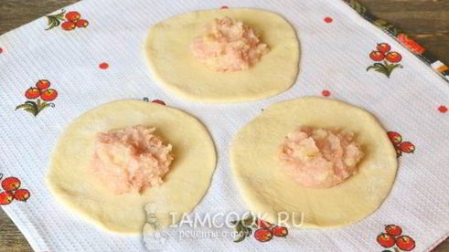 пирожки с курицей и картошкой в духовке