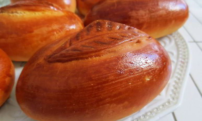 Рецепт пирожков с начинкой из картофельного пюре, лука и бекона