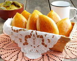 Пирожки с солеными грибами