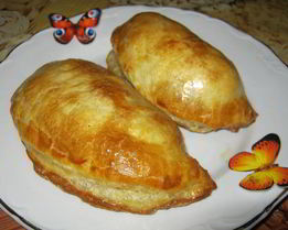 Пирожки с тушеной капустой