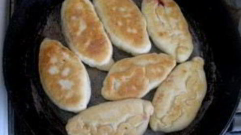 пирожки с вишней на кефире