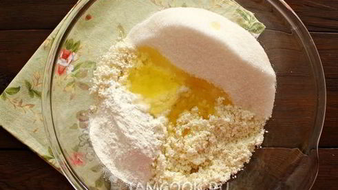 пирожки с яблоком и корицей