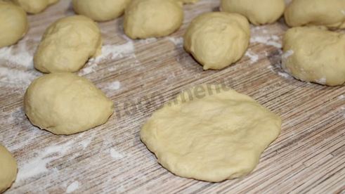 пирожки с земляникой в духовке