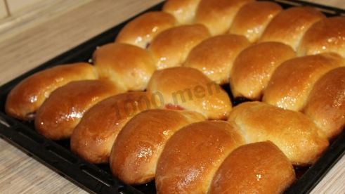 пирожки с земляникой в духовке