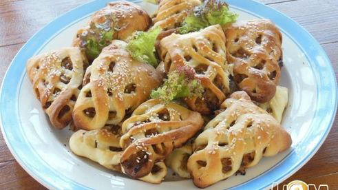 плетеные пирожки из творожного теста