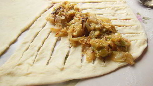 плетеные пирожки из творожного теста