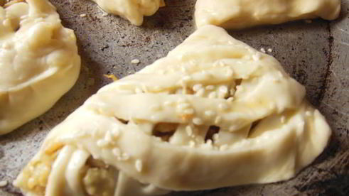 плетеные пирожки из творожного теста