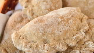 Русские ржаные пирожки с картофелем