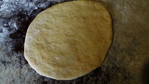 сладкие печеные пирожки с абрикосами