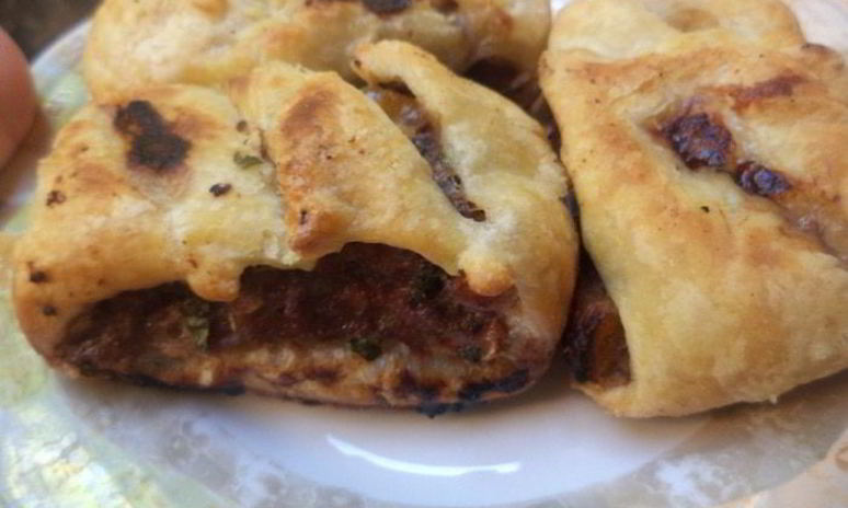 Рецепт слоеных пирожков с мясной начинкой