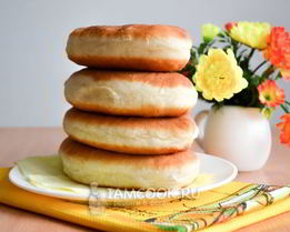 Жареные пирожки из теста на кефире и соде