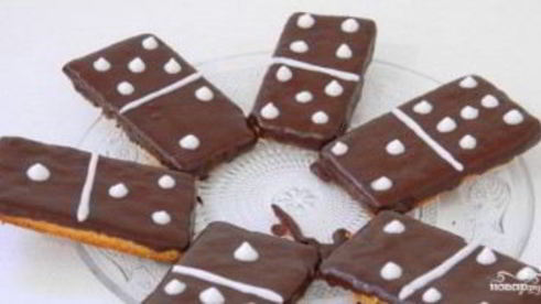 пирожное домино