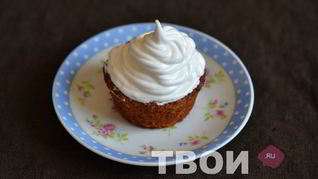 Пирожное с белковым кремом