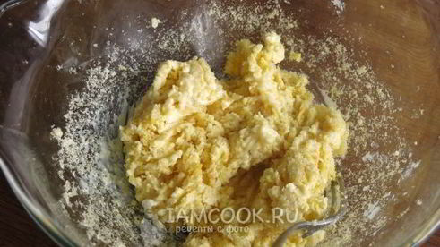 пирожное цыплята с кукурузными палочками