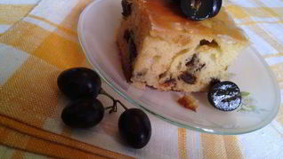 Ромовые пирожные с черносливом и цукатами