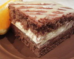 Шоколадное медово-апельсиновое пирожное