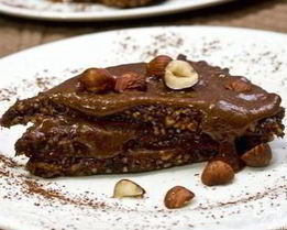 Сырое шоколадное пирожное