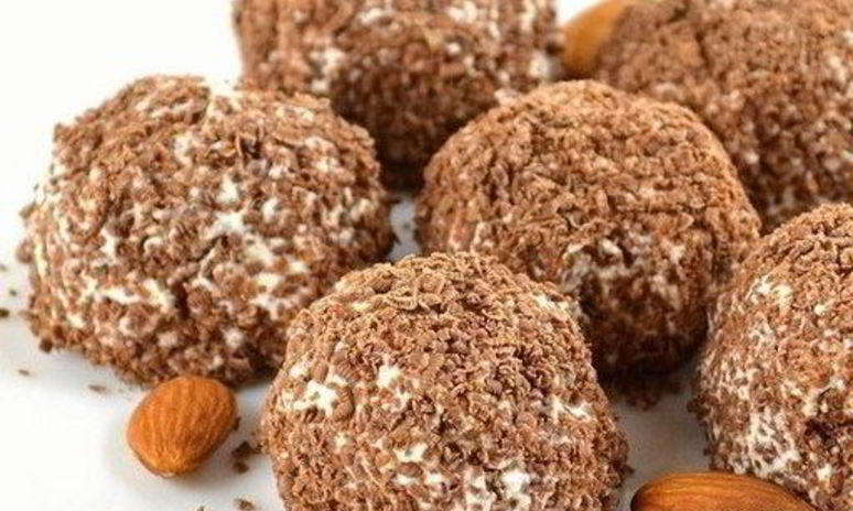 Рецепт творожных пирожных с финиками и шоколадом