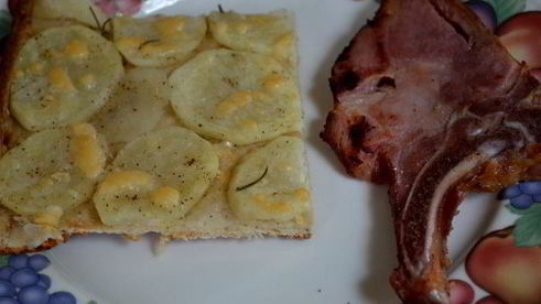 картофельная пицца с розмарином