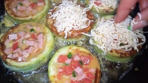 мини пицца из кабачков