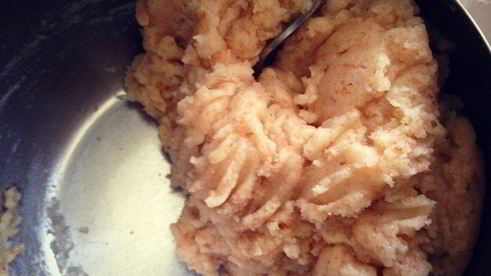 мини-пиццы на заварном тесте с пармезаном и брокколи