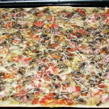 Пицца с ветчиной